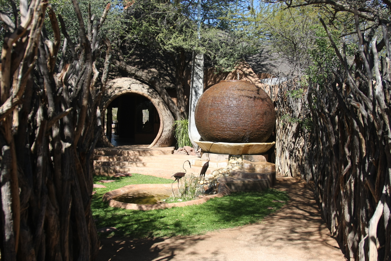 [2328] 2016_06_22_07_44_47_Africa_Canon_EOS_40D_IMG__00548.jpg