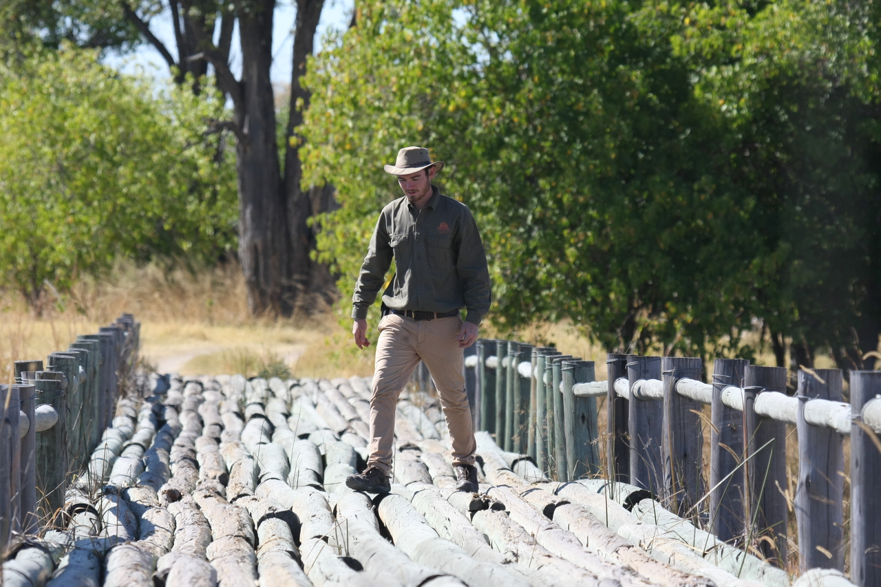 [19510] 2016_06_28_05_16_23_Africa_Canon_EOS_40D_IMG__10451.jpg