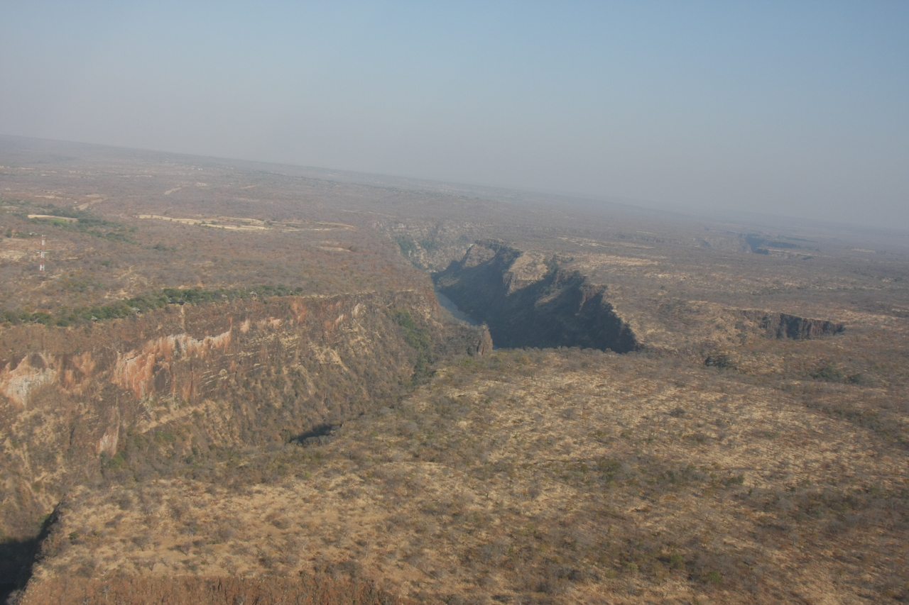 [29533] 2016_07_03_03_01_59_Africa_Canon_EOS_40D_IMG__12348.jpg