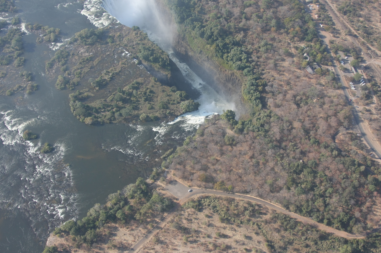 [29709] 2016_07_03_03_07_40_Africa_Canon_EOS_40D_IMG__12415.jpg