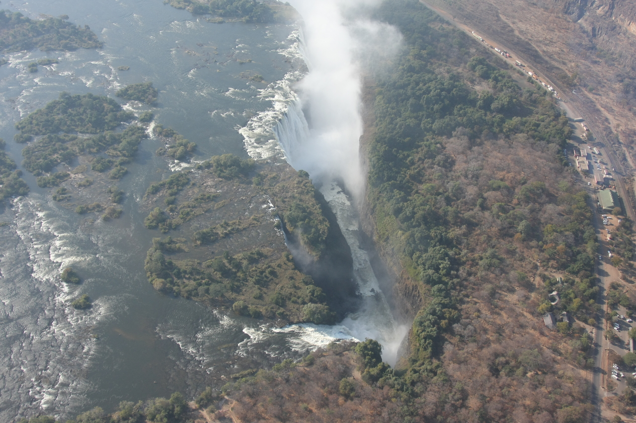 [30025] 2016_07_03_03_09_43_Africa_Canon_EOS_40D_IMG__05084.jpg