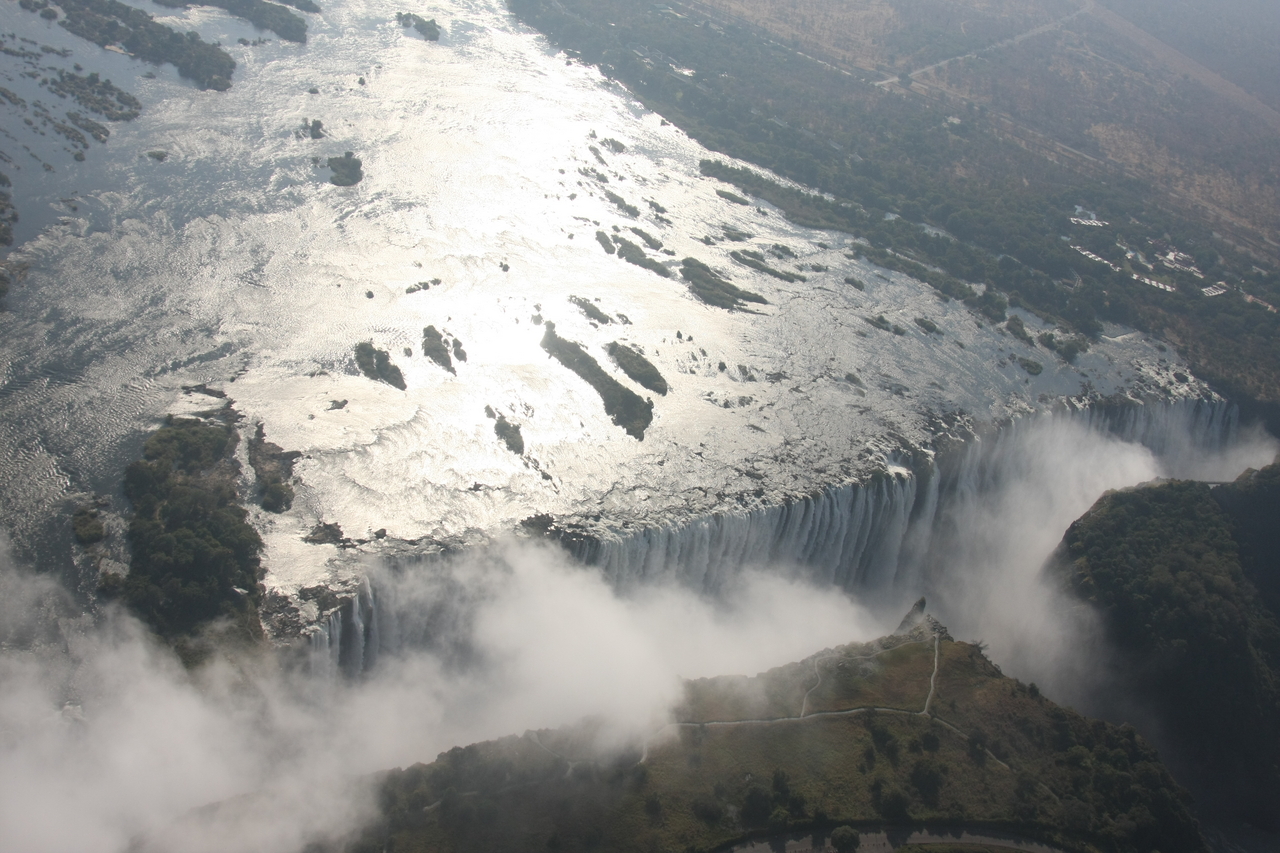 [30144] 2016_07_03_03_10_07_Africa_Canon_EOS_40D_IMG__12575.jpg