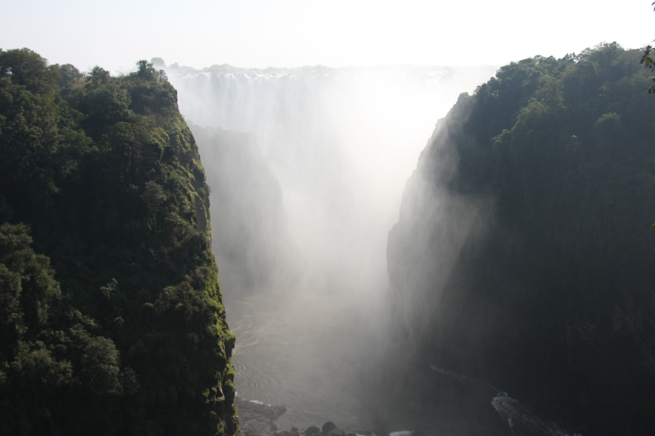[30380] 2016_07_03_03_51_09_Africa_Canon_EOS_40D_IMG__00381.jpg