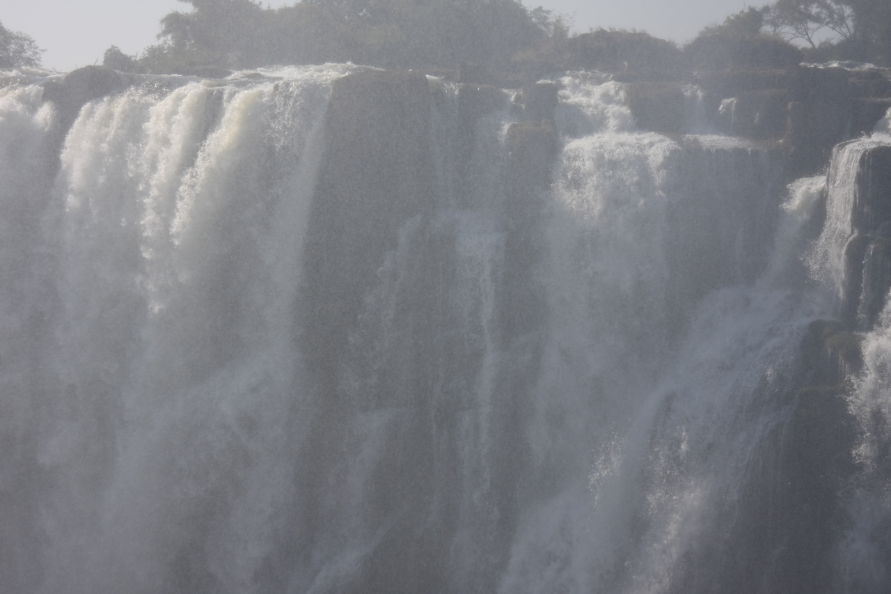 [31474] 2016_07_03_08_44_22_Africa_Canon_EOS_40D_IMG__05557.jpg