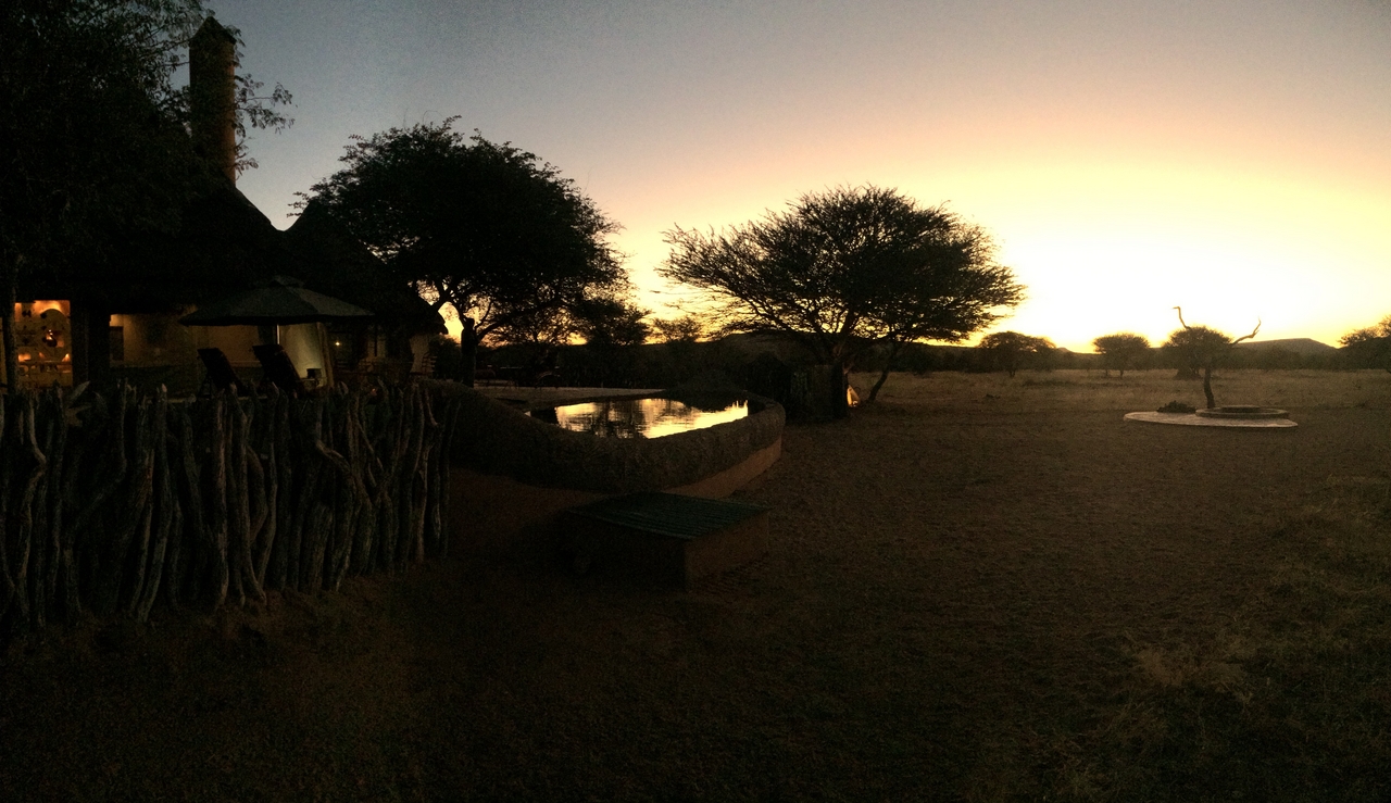 [468] 2016_06_22_01_09_08_Africa_iPhone_5s_IMG__05751.jpg