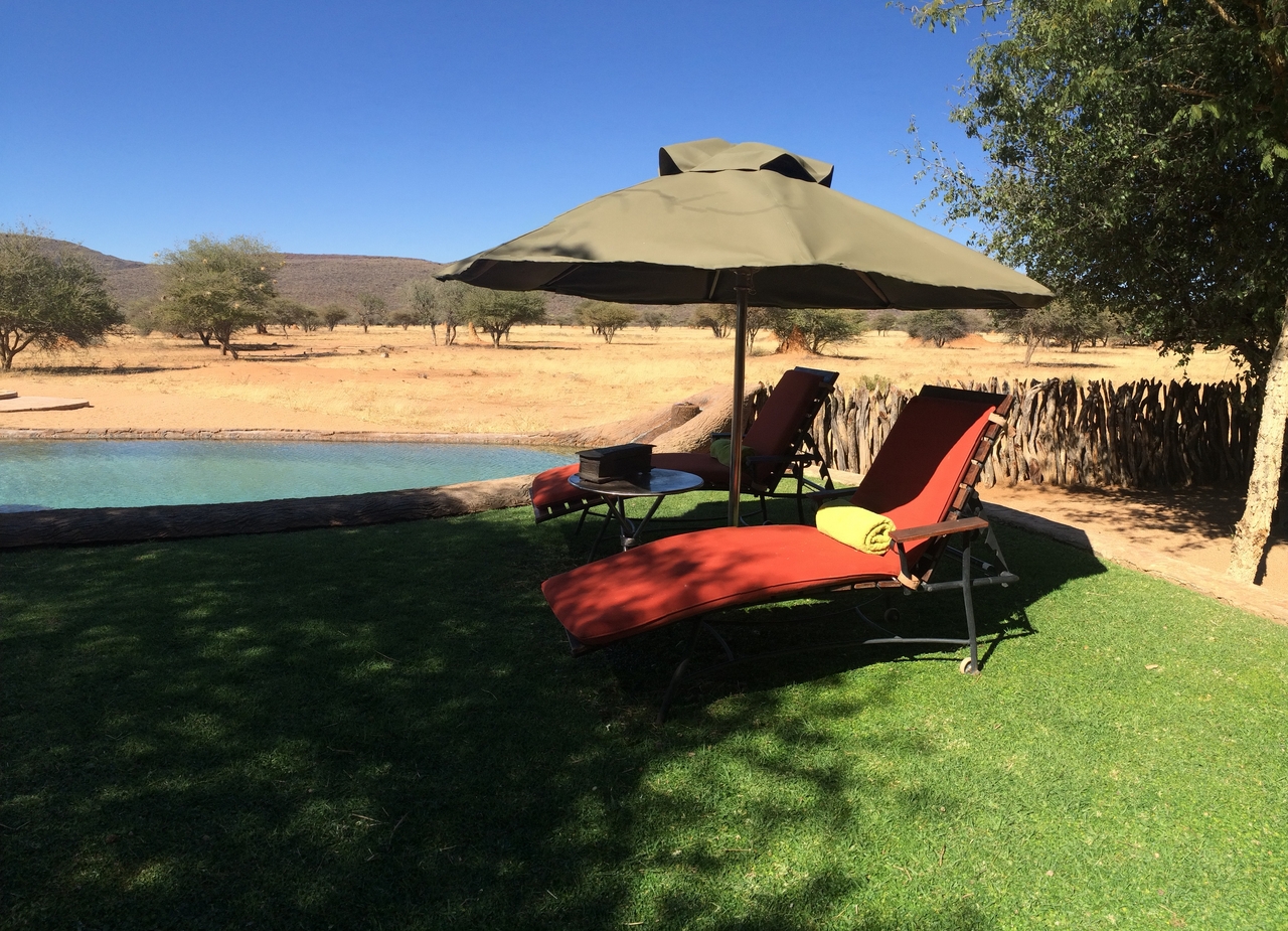 [2155] 2016_06_22_05_43_32_Africa_iPhone_5s_IMG_8067_05788.jpg