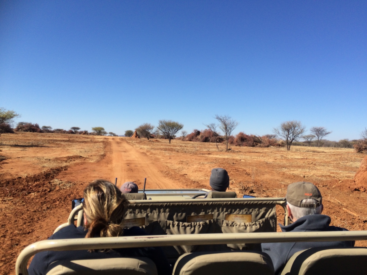 [5002] 2016_06_23_04_55_22_Africa_iPhone_5s_IMG__00289.jpg