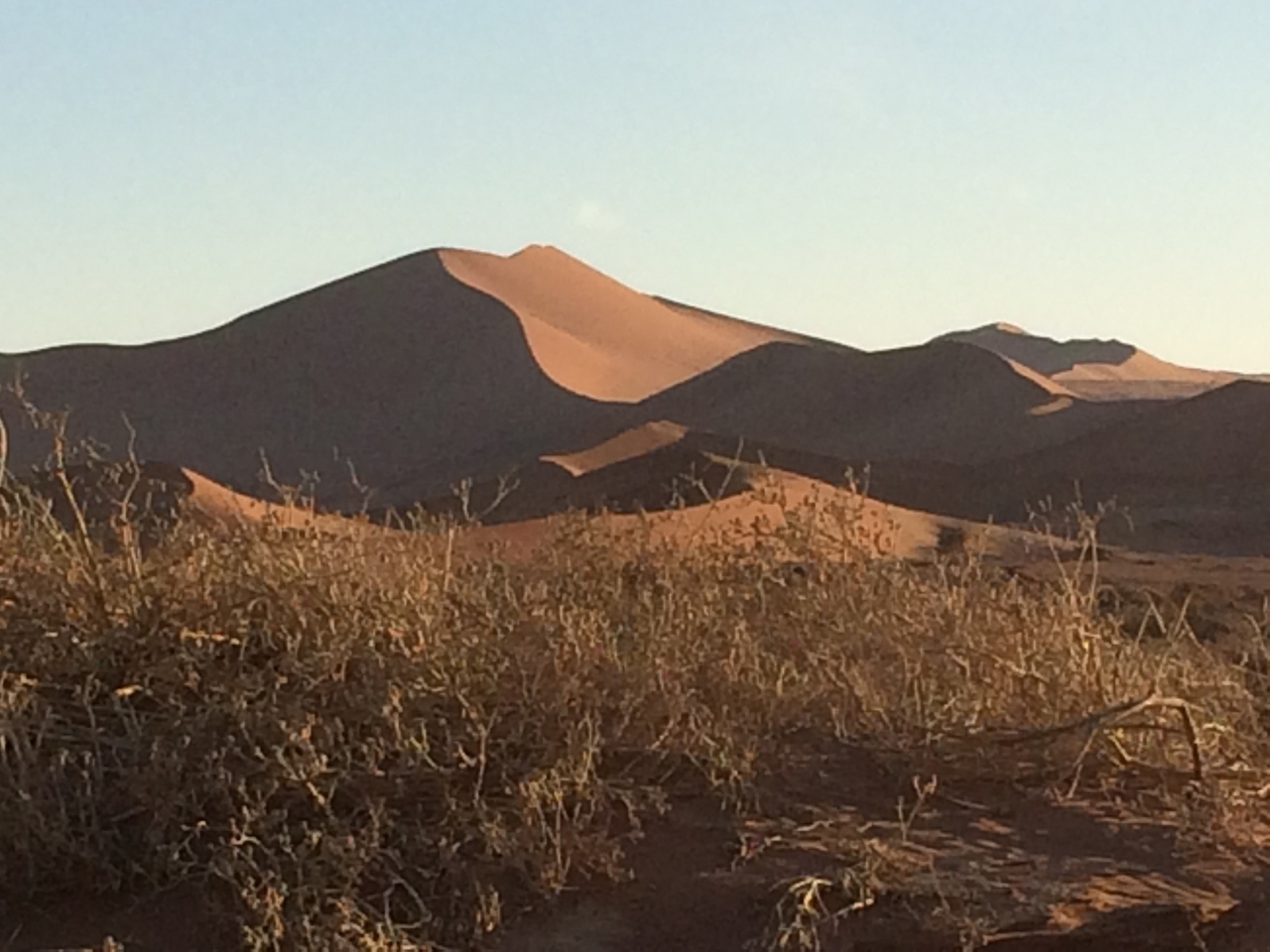 [14719] 2016_06_25_02_22_03_Africa_iPhone_5s_IMG__06131.jpg