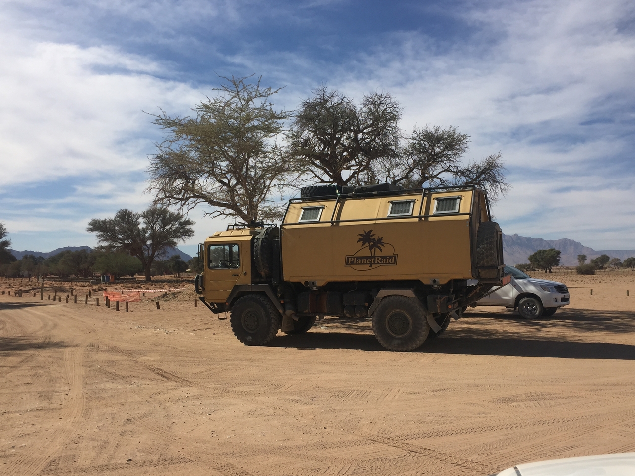 [16305] 2016_06_25_13_11_45_Africa_iPhone_6_IMG_8330_00880.jpg