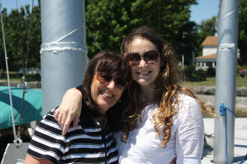 Ivannia visits Paco in Rochester | Sun, 1 Jul 2012 | 2:26:58 PM Ivannia visits Paco in Rochester | Sun, 1 Jul 2012 | 2:26:58 PM