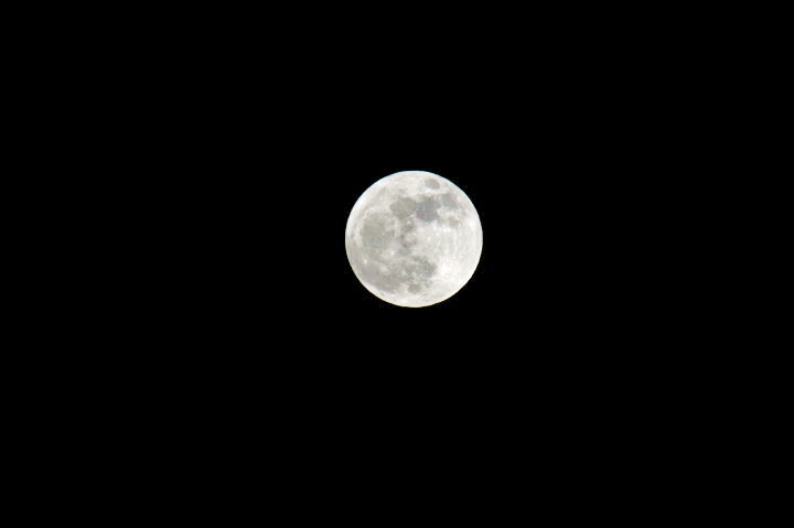 Supermoon | Sat, 5 May 2012 | 9:37:14 PM Supermoon | Sat, 5 May 2012 | 9:37:14 PM