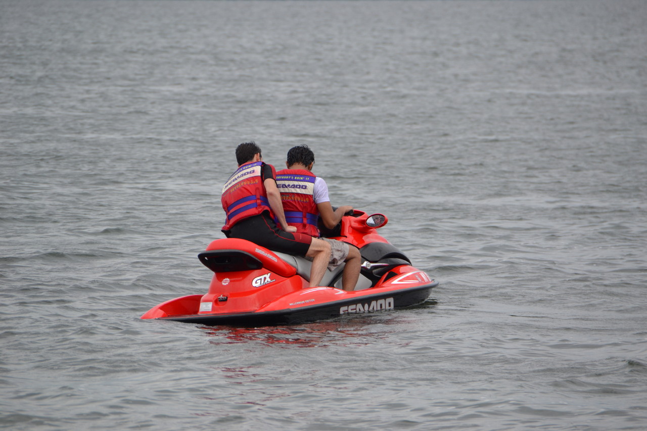 Water Sports on Sodus Bay, NY | 06 September 2014 | Sat, 6 Sep 2014 | 4:09:40 PM Water Sports on Sodus Bay, NY | 06 September 2014 | Sat, 6 Sep 2014 | 4:09:40 PM