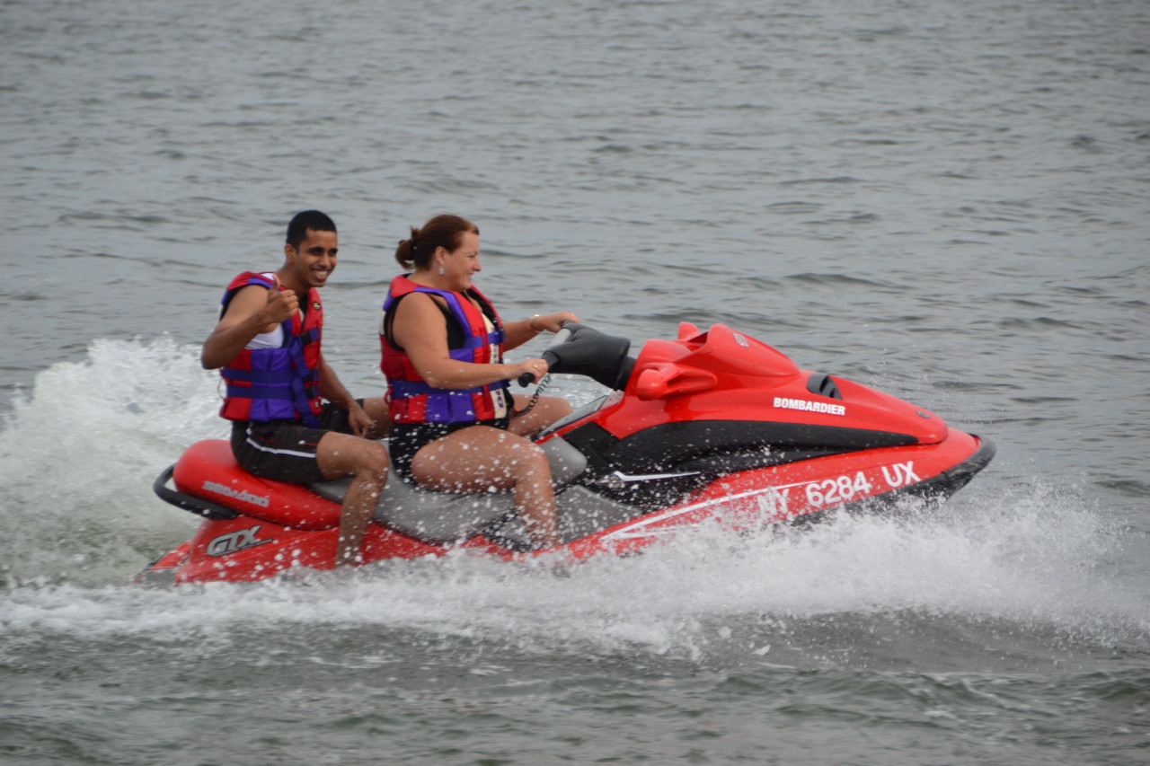 Water Sports on Sodus Bay, NY | 06 September 2014 | Sat, 6 Sep 2014 | 4:37:03 PM Water Sports on Sodus Bay, NY | 06 September 2014 | Sat, 6 Sep 2014 | 4:37:03 PM
