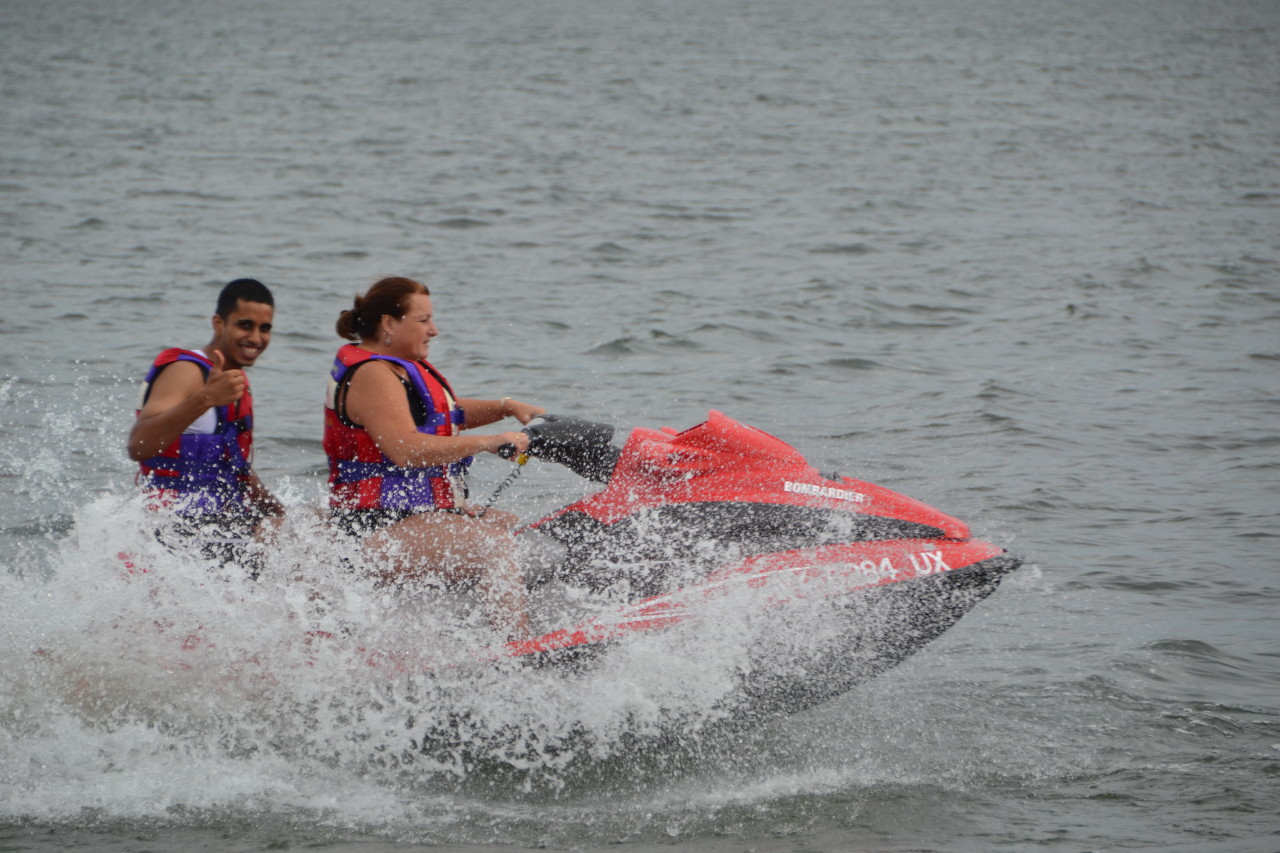Water Sports on Sodus Bay, NY | 06 September 2014 | Sat, 6 Sep 2014 | 4:37:03 PM Water Sports on Sodus Bay, NY | 06 September 2014 | Sat, 6 Sep 2014 | 4:37:03 PM