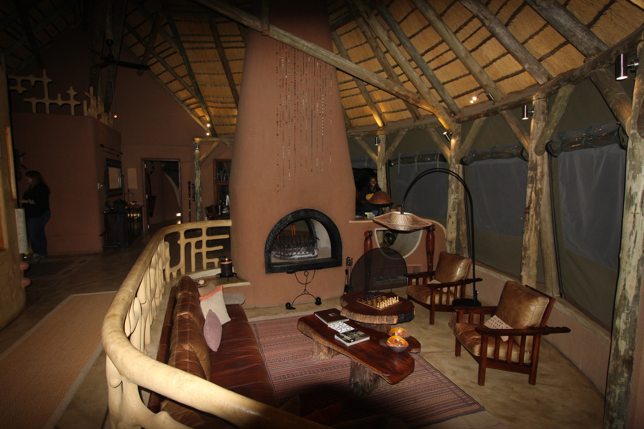 [308] 2016_06_21_14_34_16_Africa_Canon_EOS_40D_IMG__00015.jpg