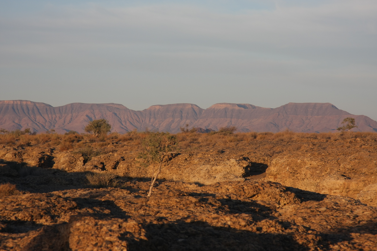 [14035] 2016_06_24_11_55_23_Africa_Canon_EOS_40D_IMG__01987.jpg