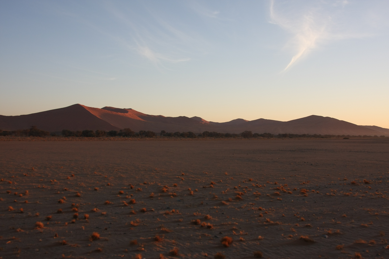 [14638] 2016_06_25_01_52_01_Africa_Canon_EOS_40D_IMG__02216.jpg
