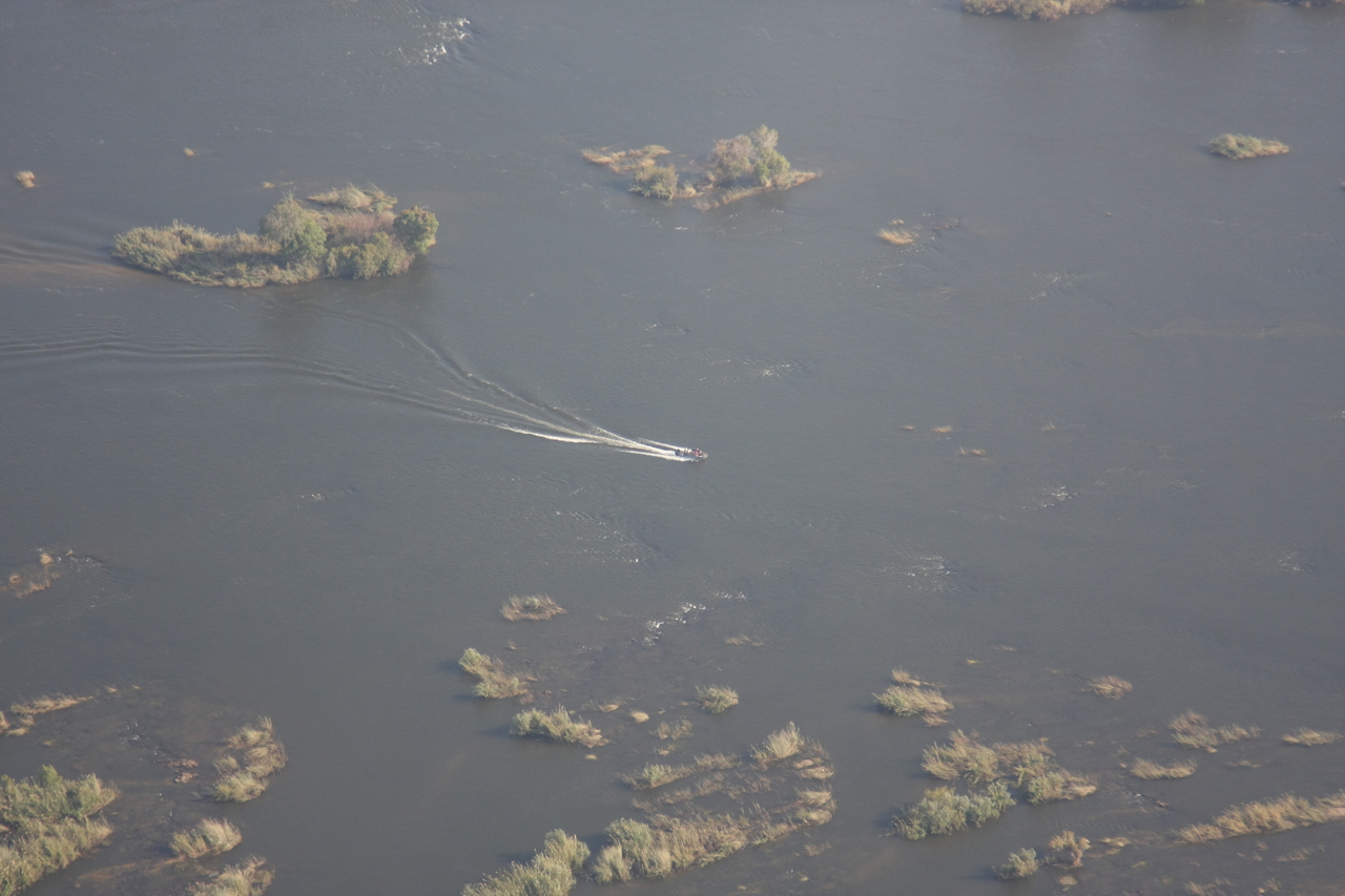 [29895] 2016_07_03_03_08_55_Africa_Canon_EOS_40D_IMG__00208.jpg