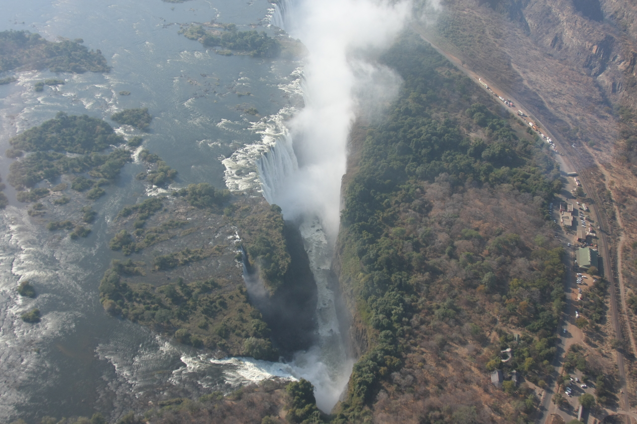 [30036] 2016_07_03_03_09_44_Africa_Canon_EOS_40D_IMG__05090.jpg