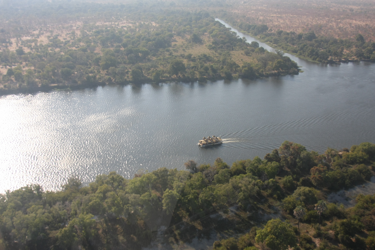[30252] 2016_07_03_03_12_42_Africa_Canon_EOS_40D_IMG__00341.jpg