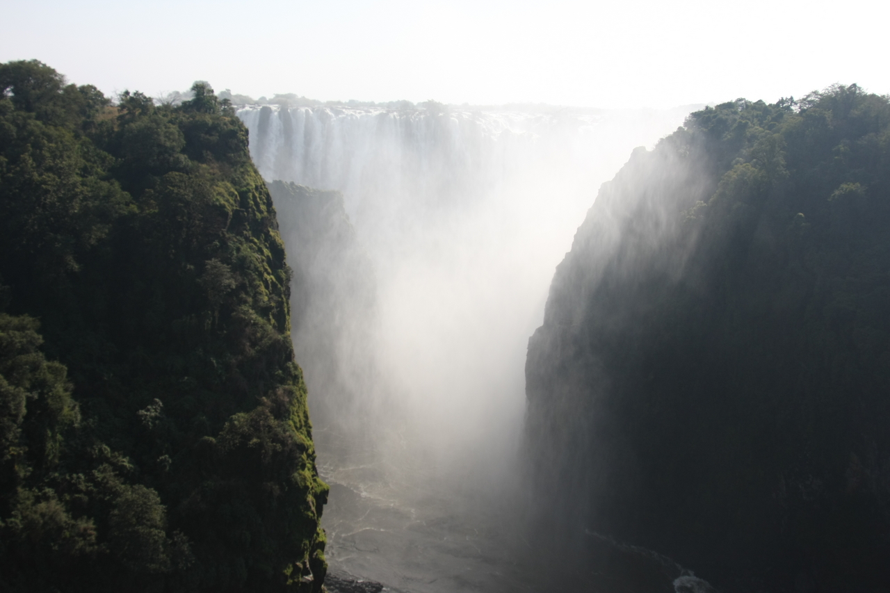 [30447] 2016_07_03_03_53_31_Africa_Canon_EOS_40D_IMG__05234.jpg