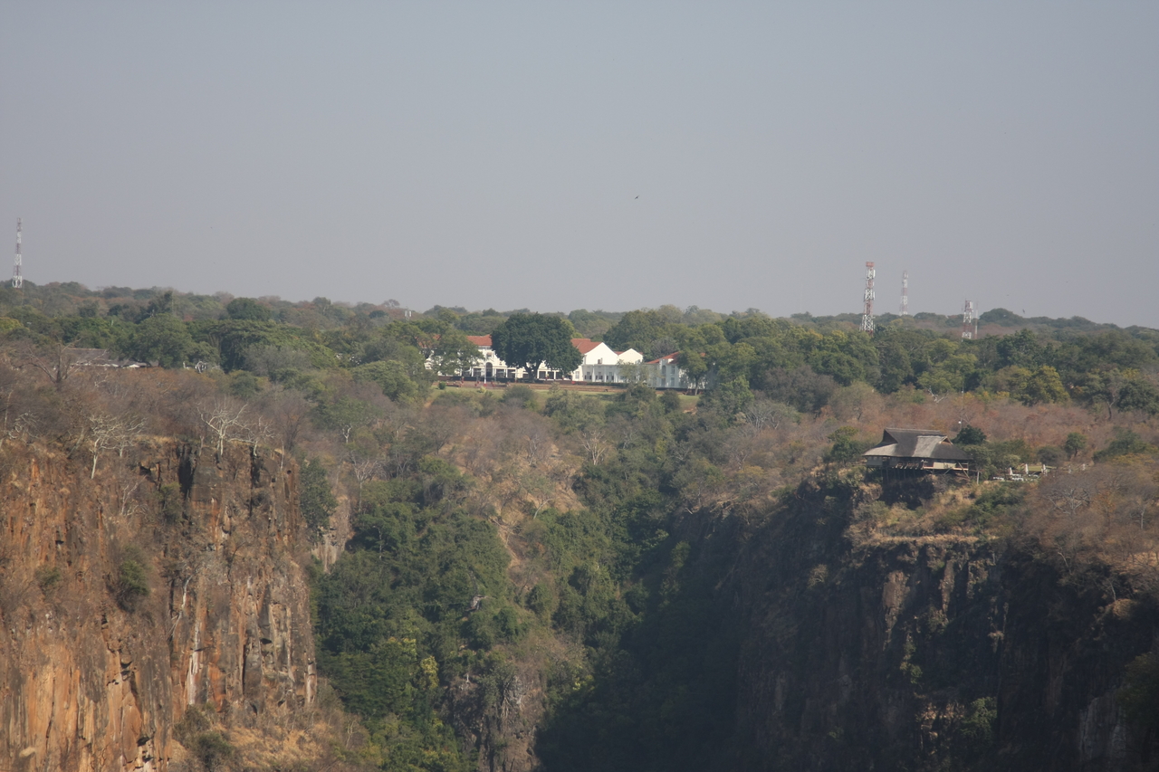 [30471] 2016_07_03_03_55_50_Africa_Canon_EOS_40D_IMG__05242.jpg