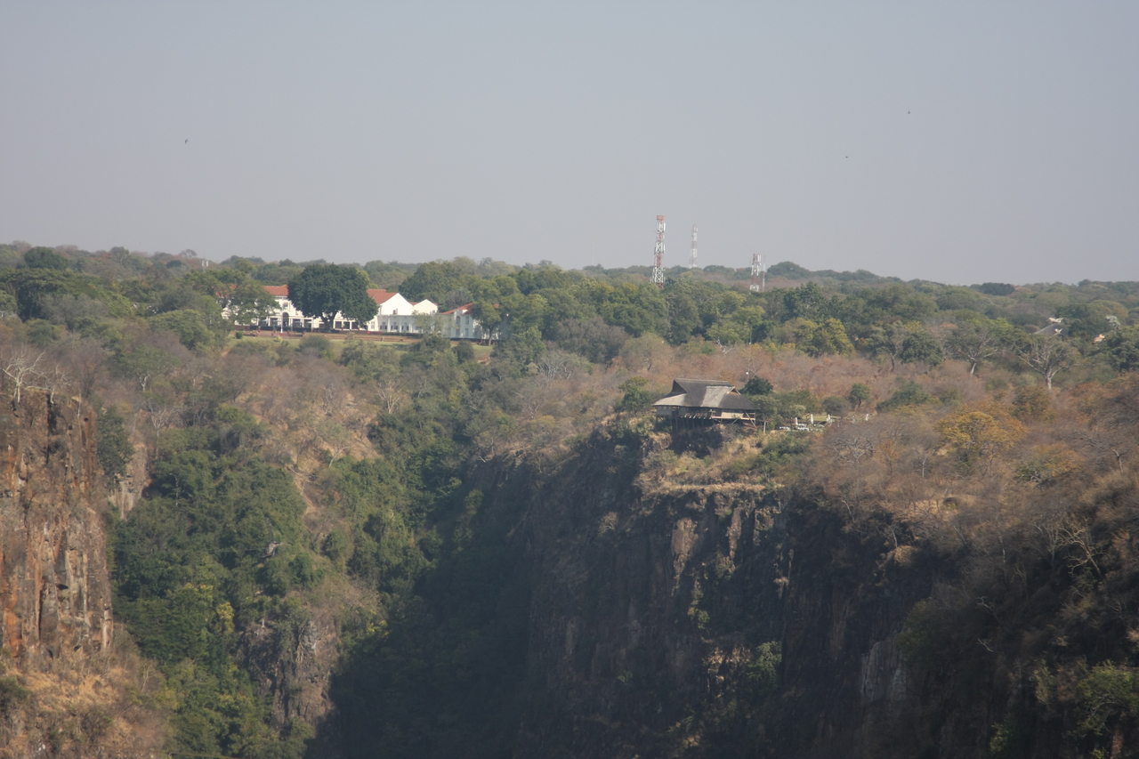 [30479] 2016_07_03_03_55_56_Africa_Canon_EOS_40D_IMG__12692.jpg
