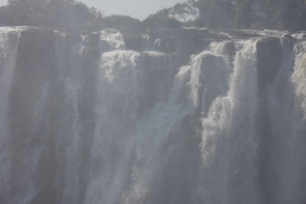 [31464] 2016_07_03_08_44_21_Africa_Canon_EOS_40D_IMG__05552.jpg