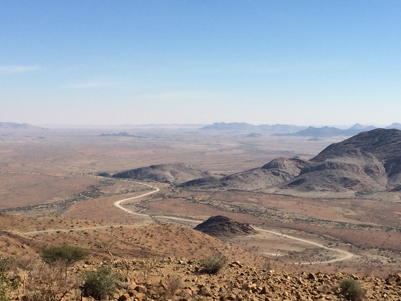 [16419] 2016_06_26_06_56_31_Africa_iPhone_5s_IMG__06239.jpg